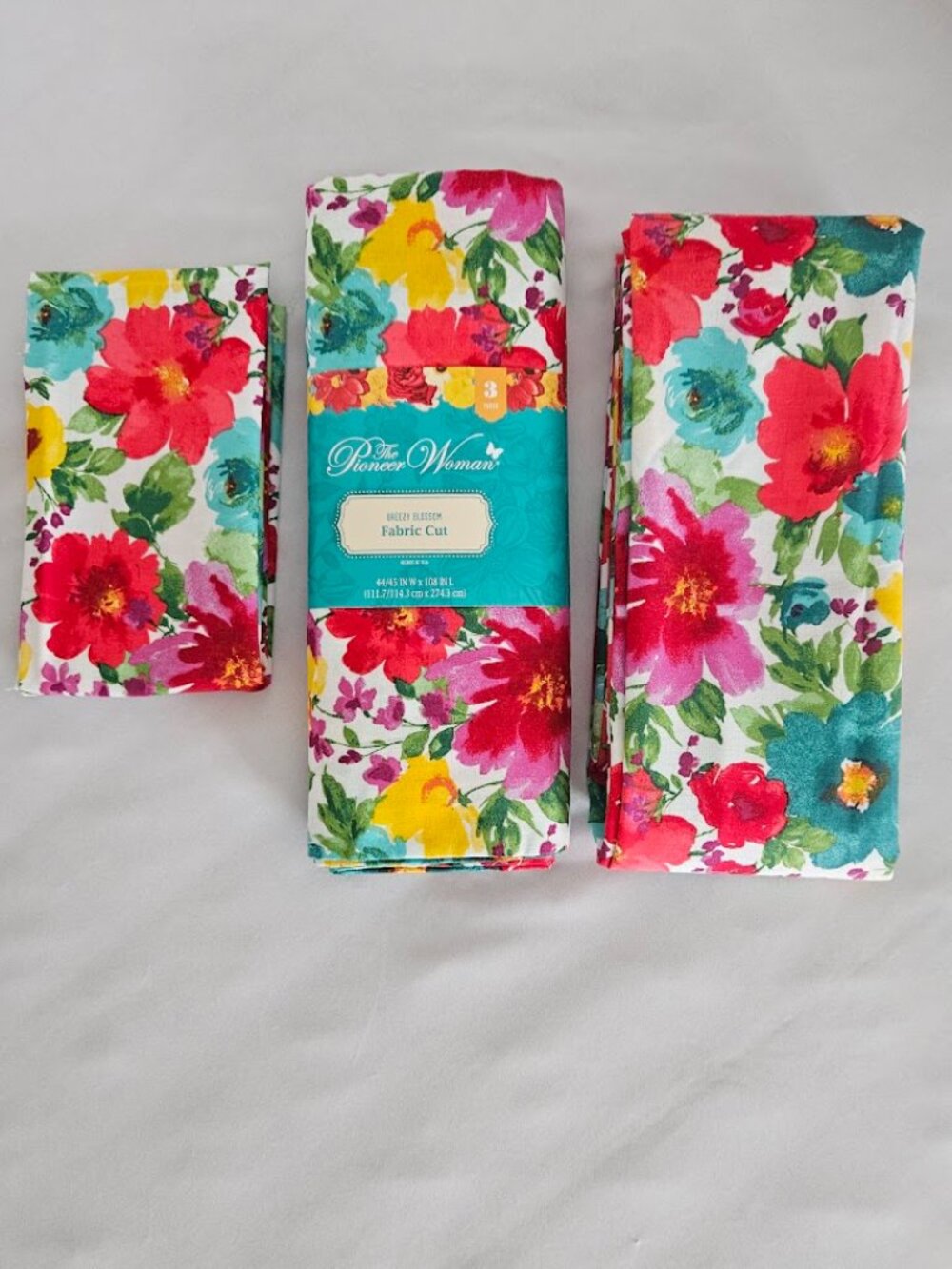 Pioneer Woman Breezy Blossom Floral Cotton Fabric 3 Yards + Remnants